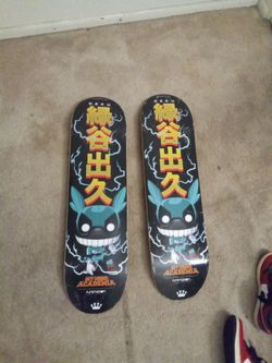Size 8.25 skateboard