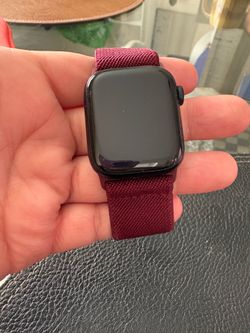 Apple Watch 9 Series w/ accessories