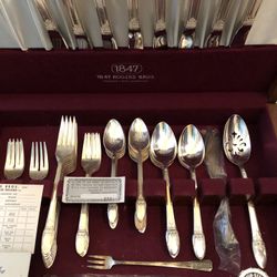 1847 Rogers Bros First Love Pattern Silver Plated Silverware Set Service For 8  From 1950s