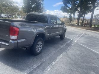 Vendo Troca Tacoma