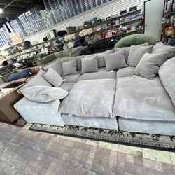 Light Super Soft Sectional Couch With Ottaman