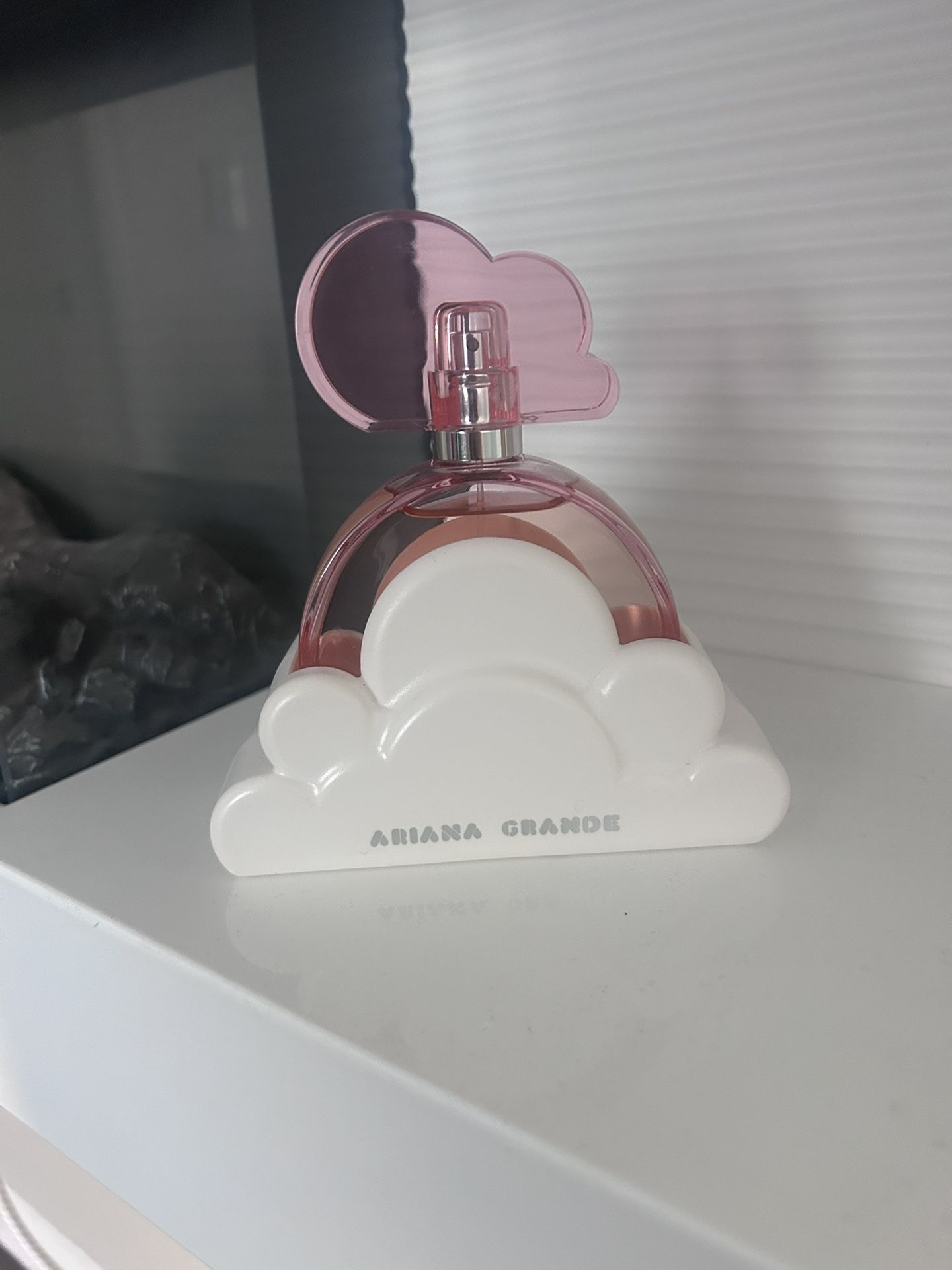 Ariana Grande Perfume