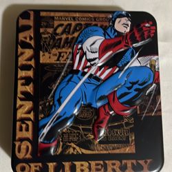 Marvel Captain America Bi- Fold Wallet & Collector Tin New