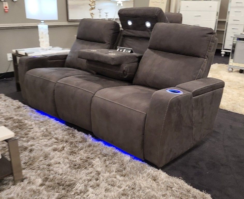 Power Reclining Couch/Sofa