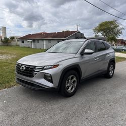 2024 HYUNDAI TUCSON SE