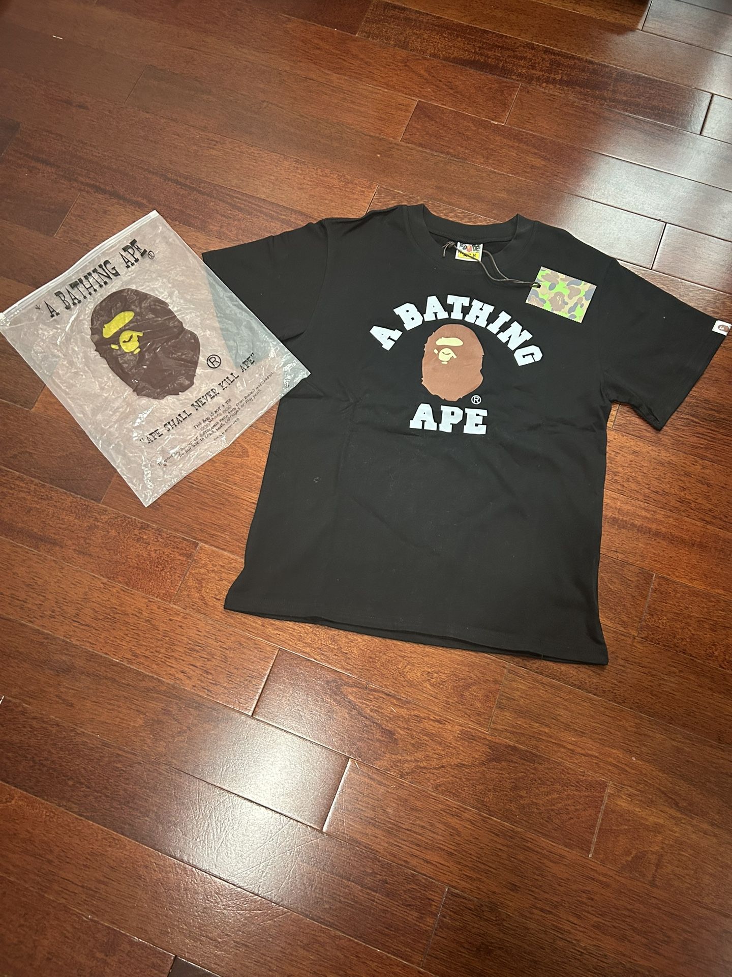 BAPE College Tee Shirt Men’s Size M