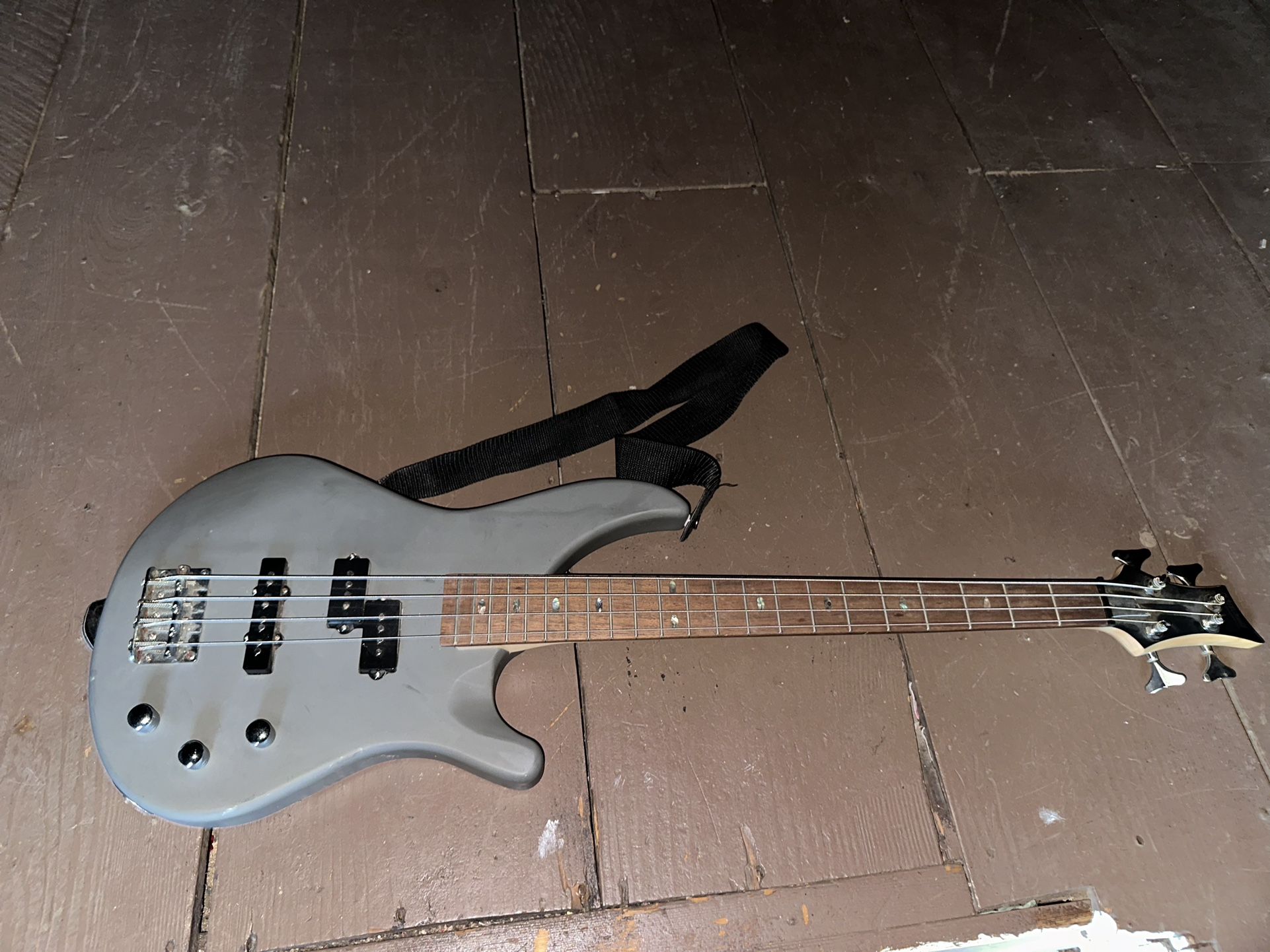 Mitchell Bass Guitar