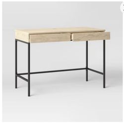 Threshold Desk with Charging Station 