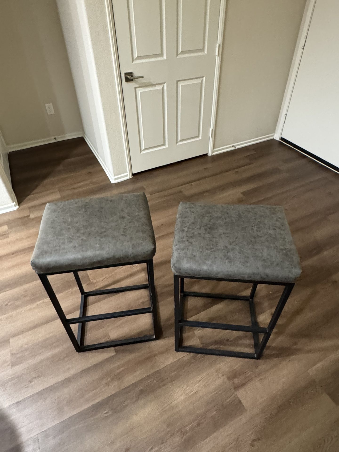 Island Chairs