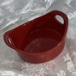 Rachael Ray ceramic oval baker dish.  Safe (up to 500°F) 1.5 quart  Read