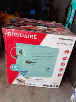 Frigidaire mini retro 1.6 cu.ft