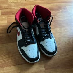 Jordan 1’s Size 10 $150