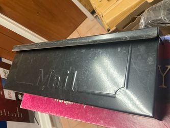 Mail box bin