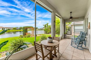 Marine Grade Poly Wood Patio Furniture (5 pieces)