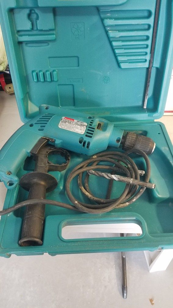 MAKITA CORDED HAMMER DRILL