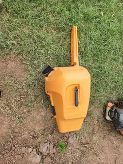 Chainsaw box