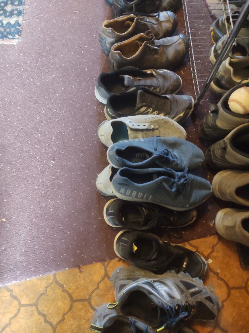 8 Pairs Of Shoes 