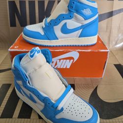 Air Jordan 1 Retro High OG GS UNC Reimagined Size 6Y Women's Size 7.5