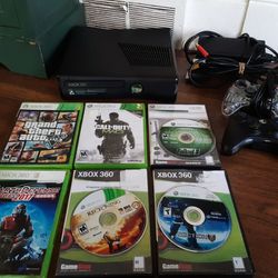 Xbox 360 Console, 2 Controllers & Games 