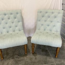 Light Blue Rolled Back Tufted Chair