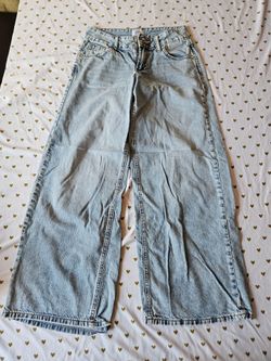light-wash, wide-leg simple society denim jeans size 0/24