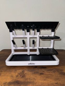 Baby  bottle station