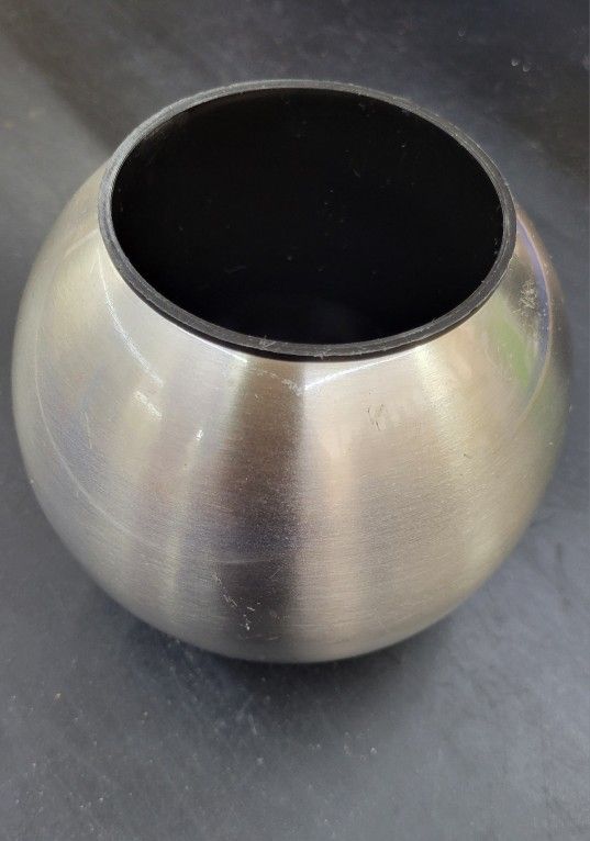 Metal Smart Decorative Stainless Steel Round Pot / Flower Pot 6 inches