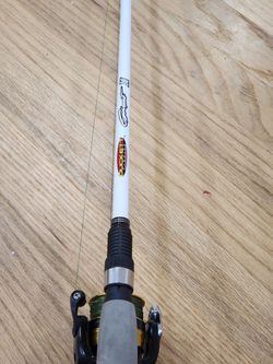 Duckett spinning Pole With diawa shock 2500 reel 7ft Power Medium with braid line is like new
