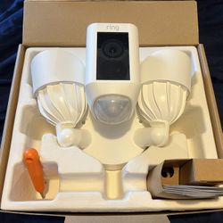 Ring Floodlight Cam – NEW in Box