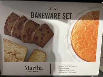 Set de 5 piezas de moldes de hornear / Set of 5 pieces of baking molds