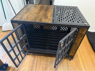 Metal Dog Crate 42”L x 29.5”D x  31” H