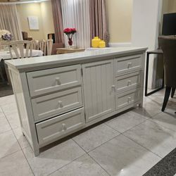 Pottery Barn Beadboard 6-Drawer Wide Dresser