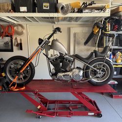 Harley Davidson big twin evo chopper