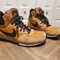Nike MD Runner 2 MidWheat  Fits like Size 9.5-10 (size 11 label)