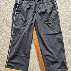 Women's Nike Capri Pants RN#56323, Medium, Gray