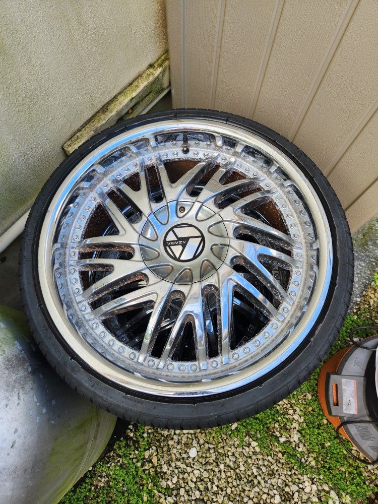 AZARA 225/35/20 Rims and new tires
