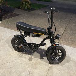 SCHWINN HURRICANE Electric bike