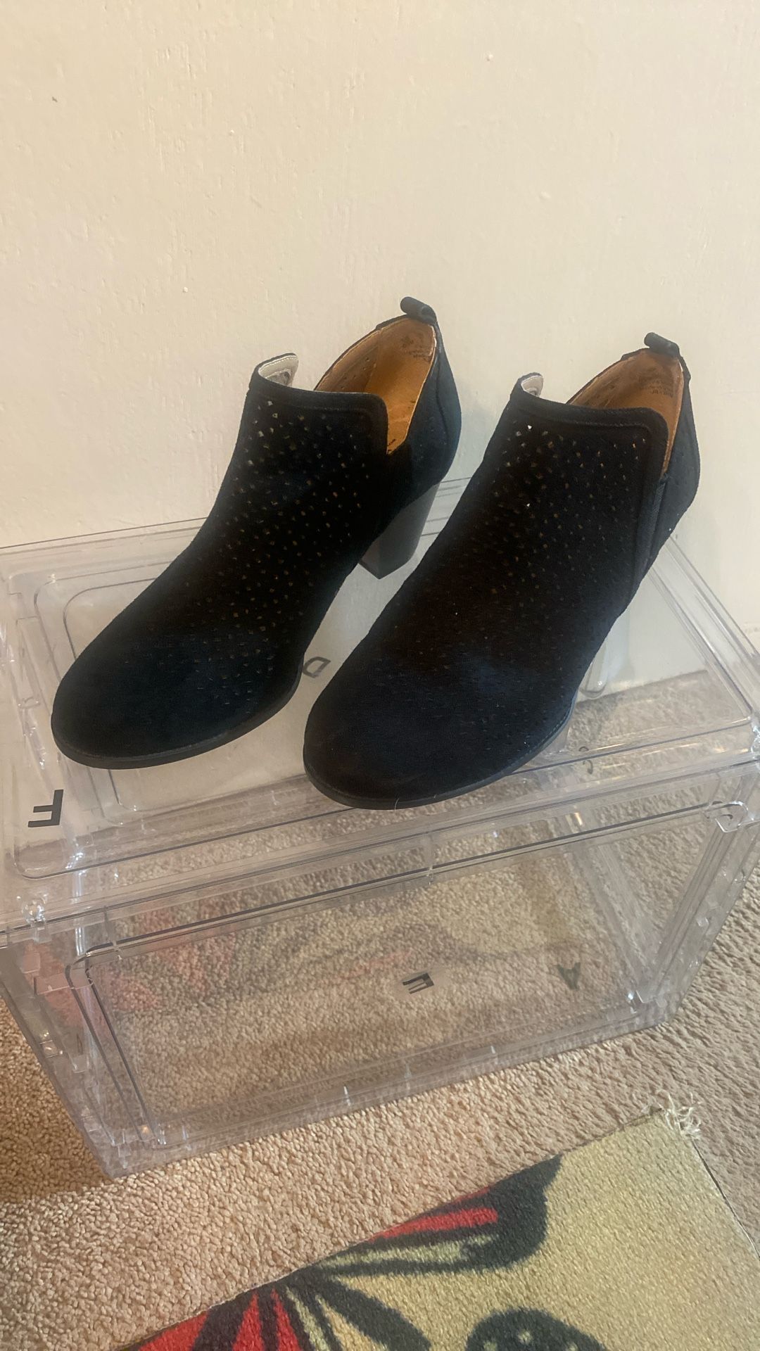 Boots Woman’s Sz 7.5 Black 
