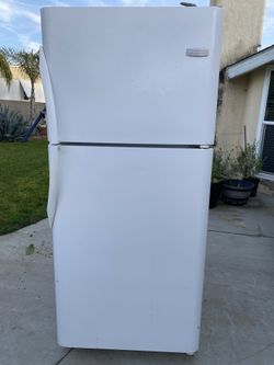 Two Doors Top Freezer 