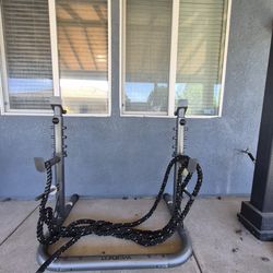 Gym stand w/ rope