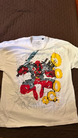 New Sergio Calabasas Marvel Deadpool Large T Shirt 2023