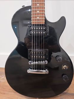 Epiphone les paul electric guitar