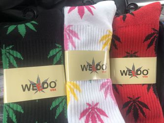 420 Friendly Weed Socks Size 10/13 2pairs $10