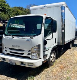Isuzu 2019 npr box truck