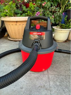 Craftsman CMXEVBE172501 2.5 gal Corded Wet/Dry Vacuum Tool, 120 V 2.5 HP