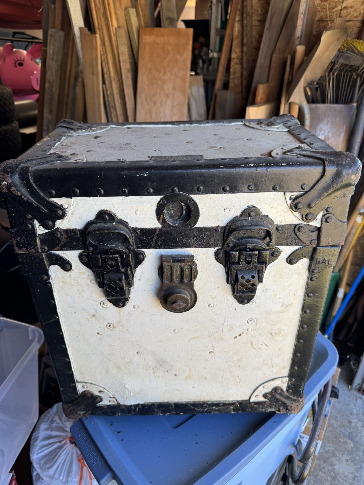 Vintage BAL Salesman Sample Trunk 