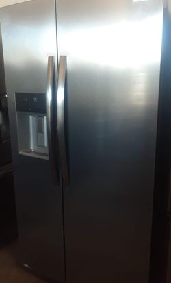 Frigidaire Side By Side Stainless Steel Fridge
