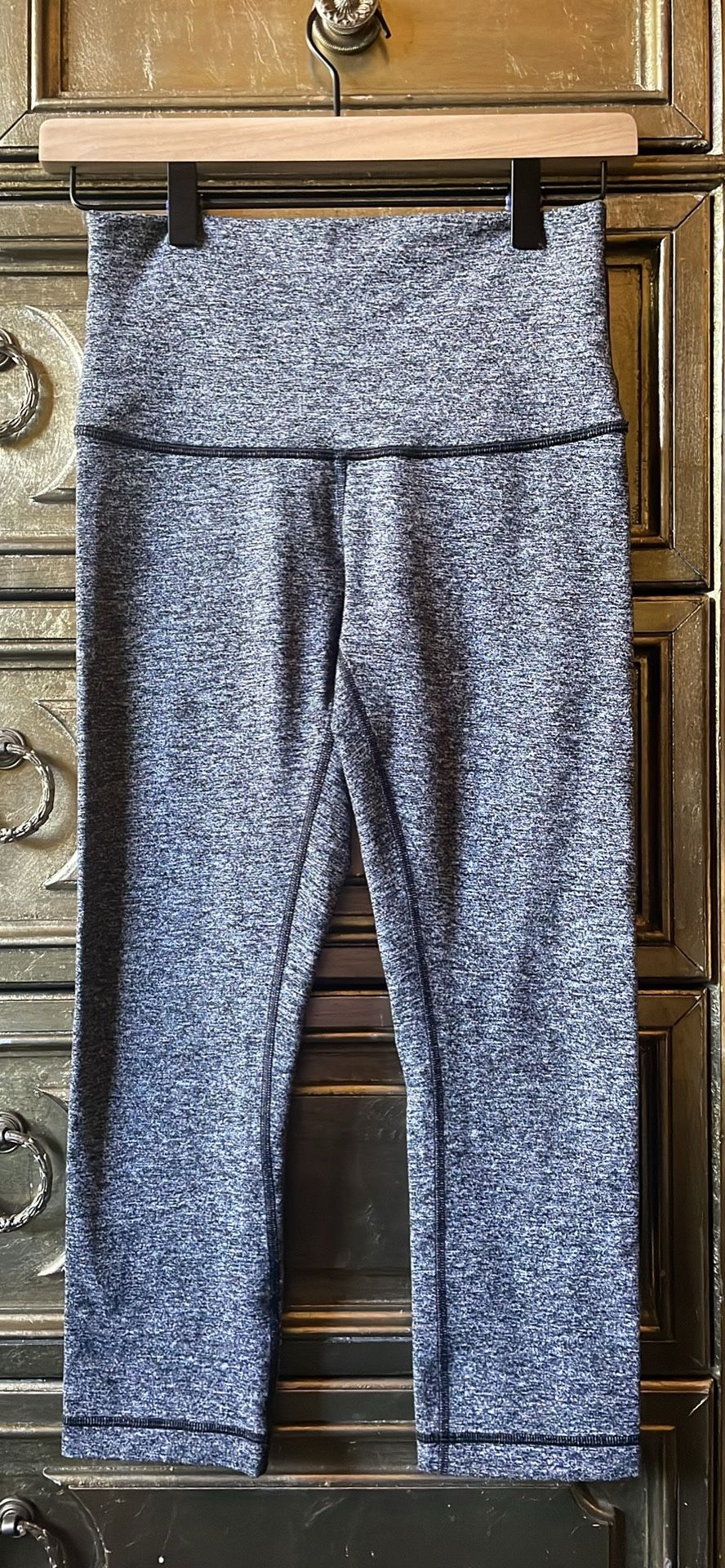 Lululemon Crop Legging Size 6