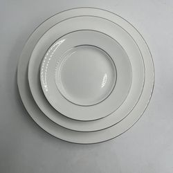 Wedgwood Signet Platinum Bone China 3pc Place Setting England