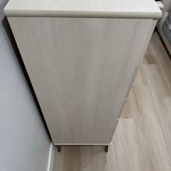 Rester Ivory 5 Drawer Chest